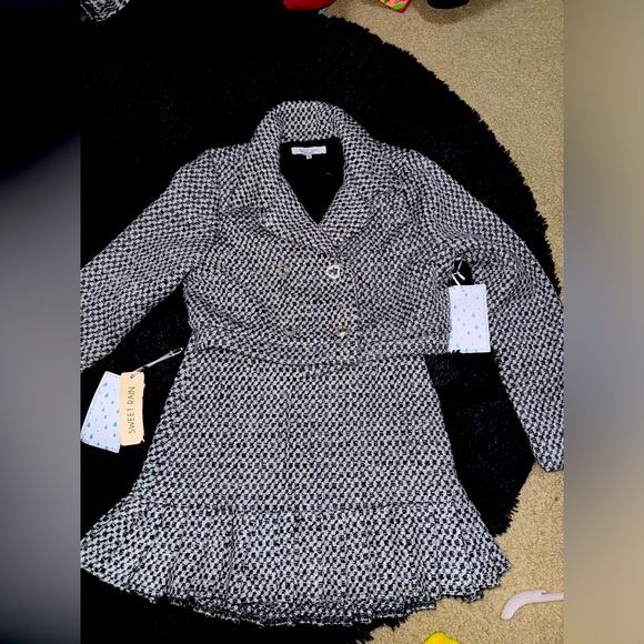 Sweet Rain Dresses & Skirts - 🛑SOLD🛑🎬HOST PICK 🎬 Two-piece tweed skirt set